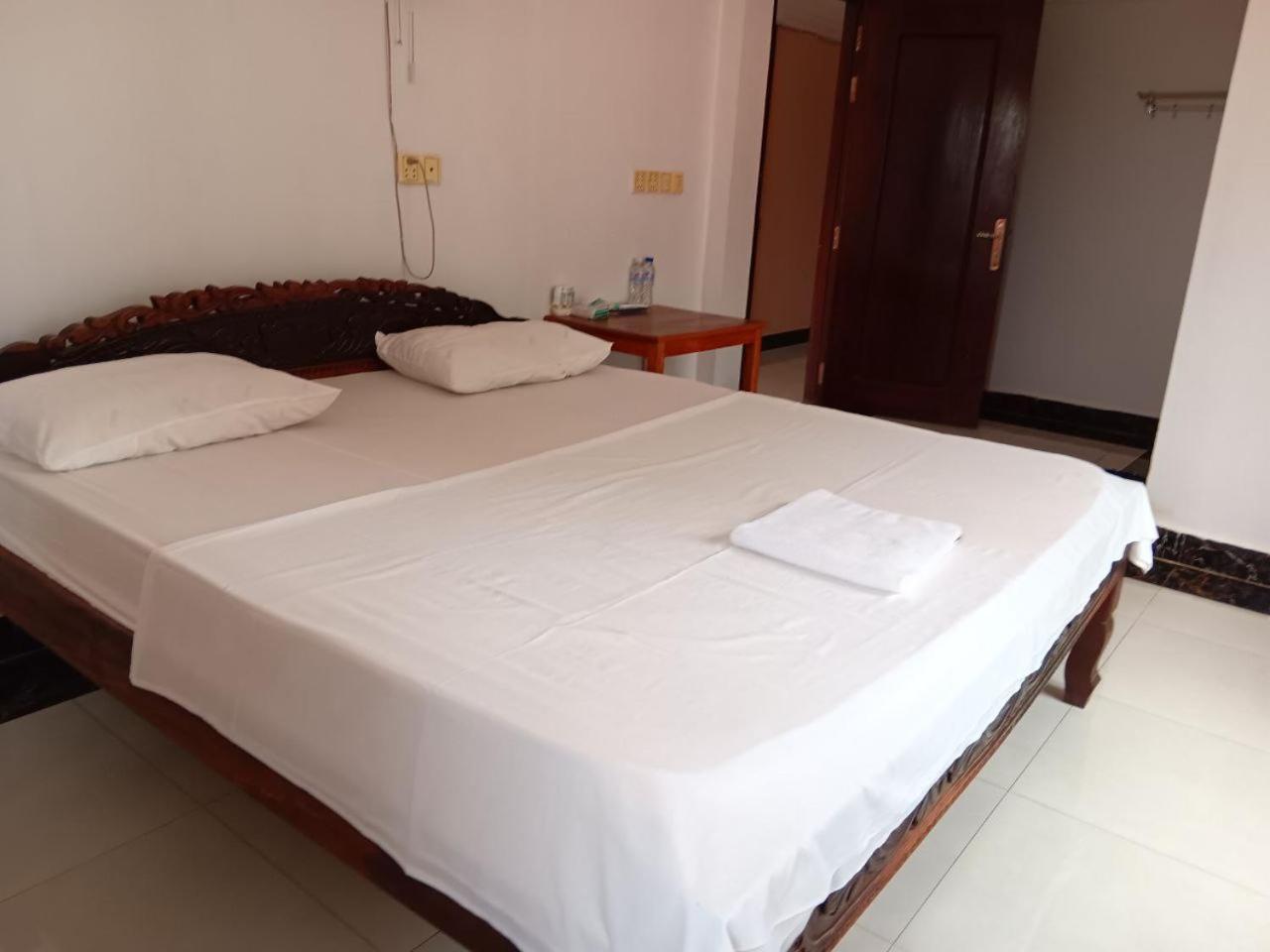 Hotel Good Morning Kâmpôt Zewnętrze zdjęcie