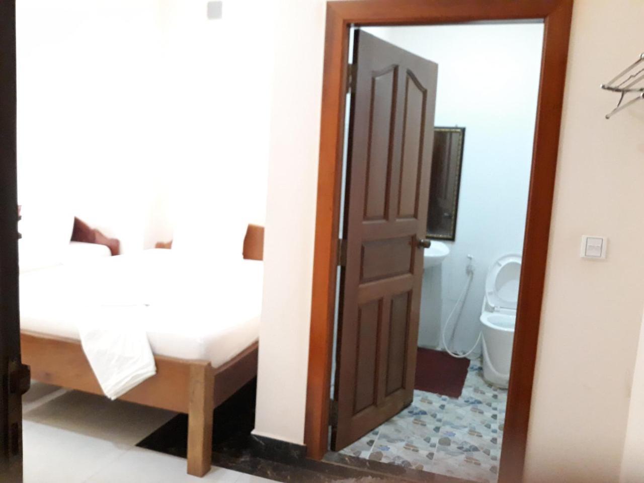 Hotel Good Morning Kâmpôt Zewnętrze zdjęcie